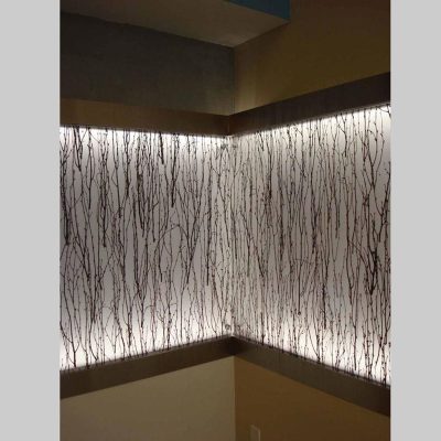 1050BStreet 4 400x400 - Heat Resistant Plastic Acrylic Sheet