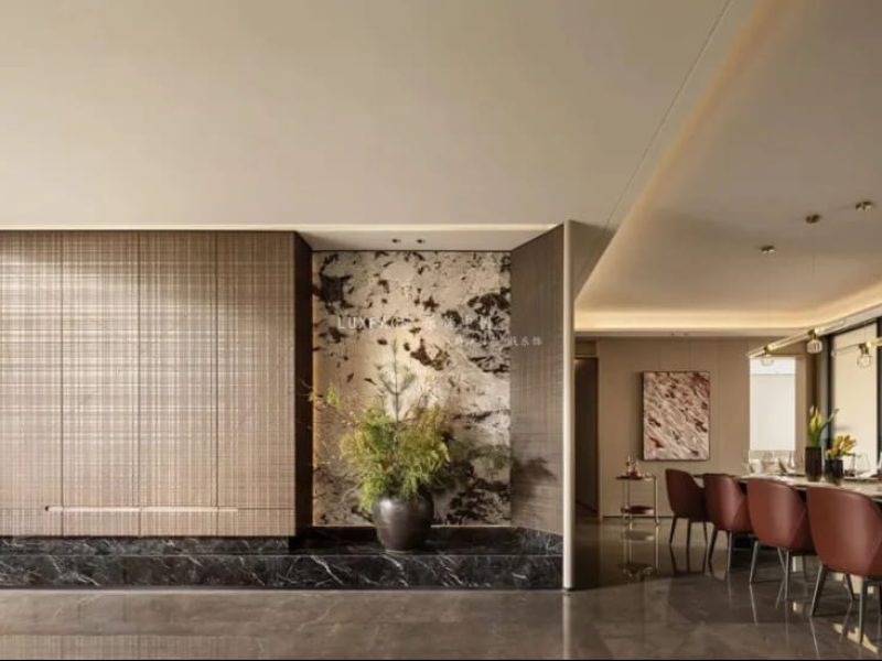 In the luxurious residence of Manyun ONE, an extraordinary journey into new spatial design has begun. The designer has blended liquid metal's textured lines into the cabinetry, resembling dynamic artistic strokes that dance throughout the space.