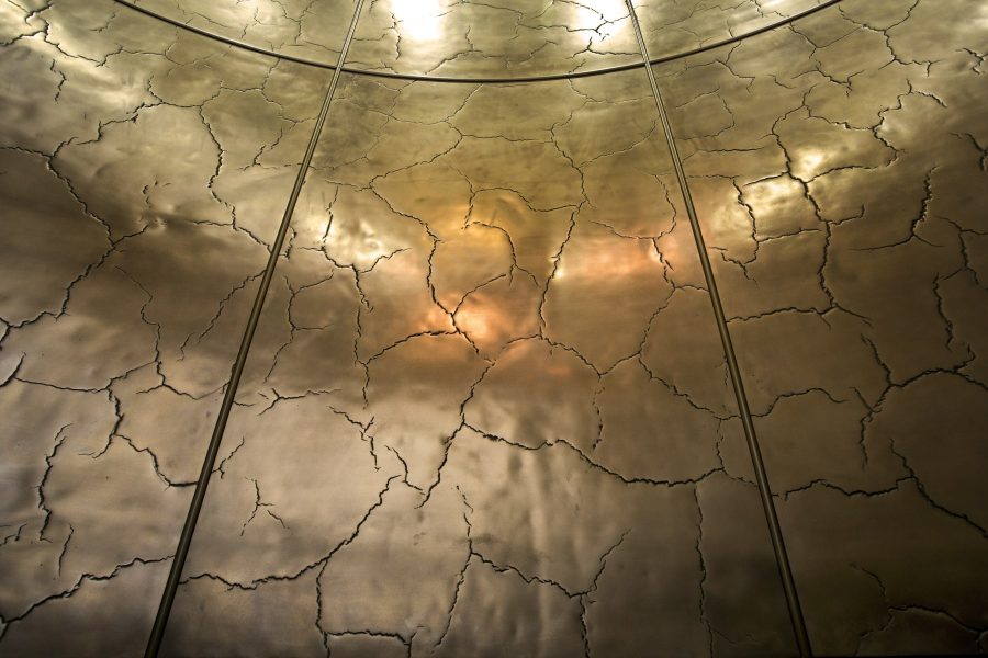 cracked-4